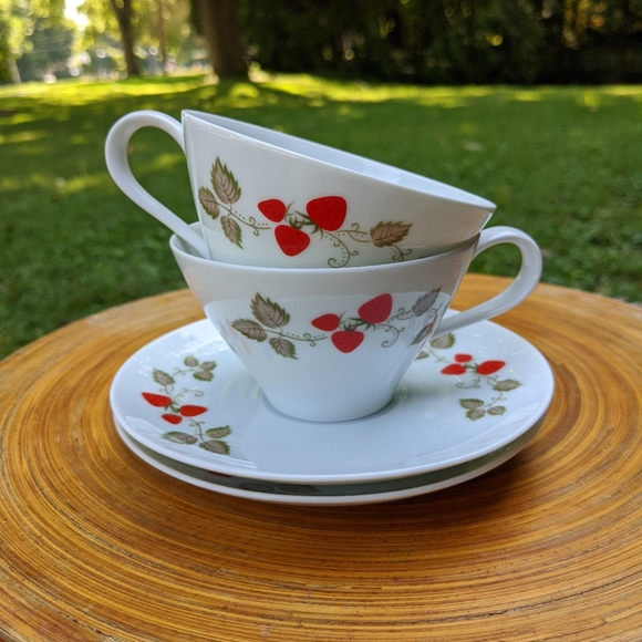 Noritake Other - Vintage Strawberry Tea Cups